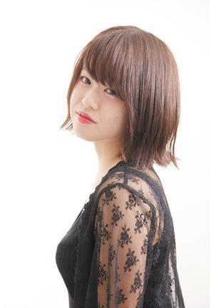 女性