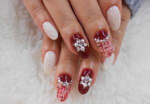 nail