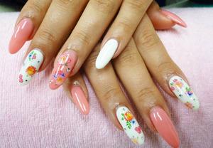 花柄キュートネイル