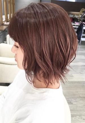 ピンクベージュ✖️外ハネ